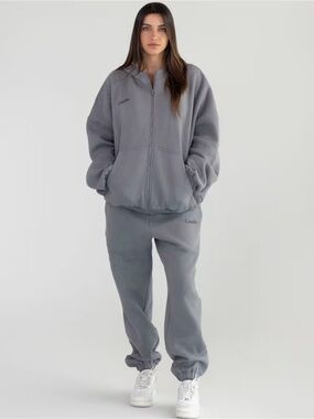 Comfrt Cloud Zip-Up Hoodie and Pants Set